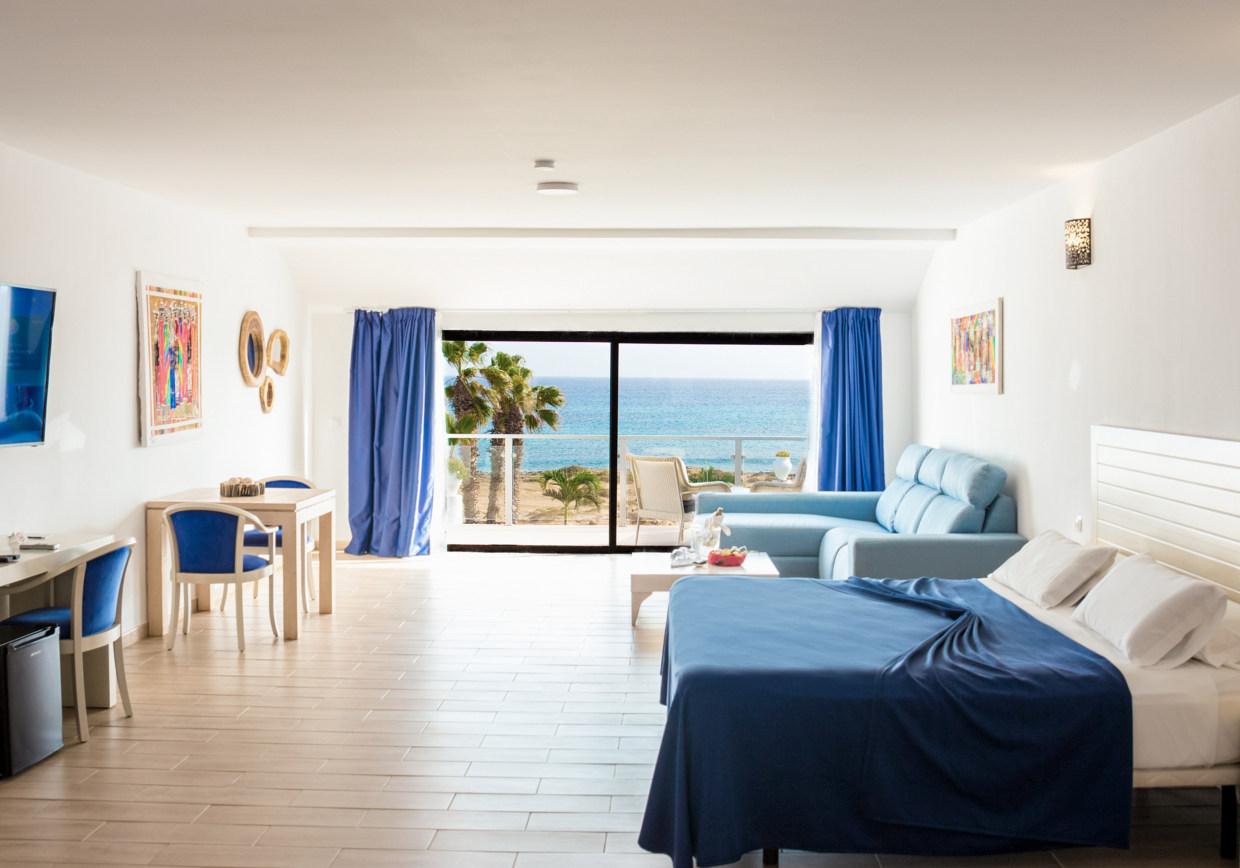Hotel Livvo Budha Beach Santa Maria Bagian luar foto