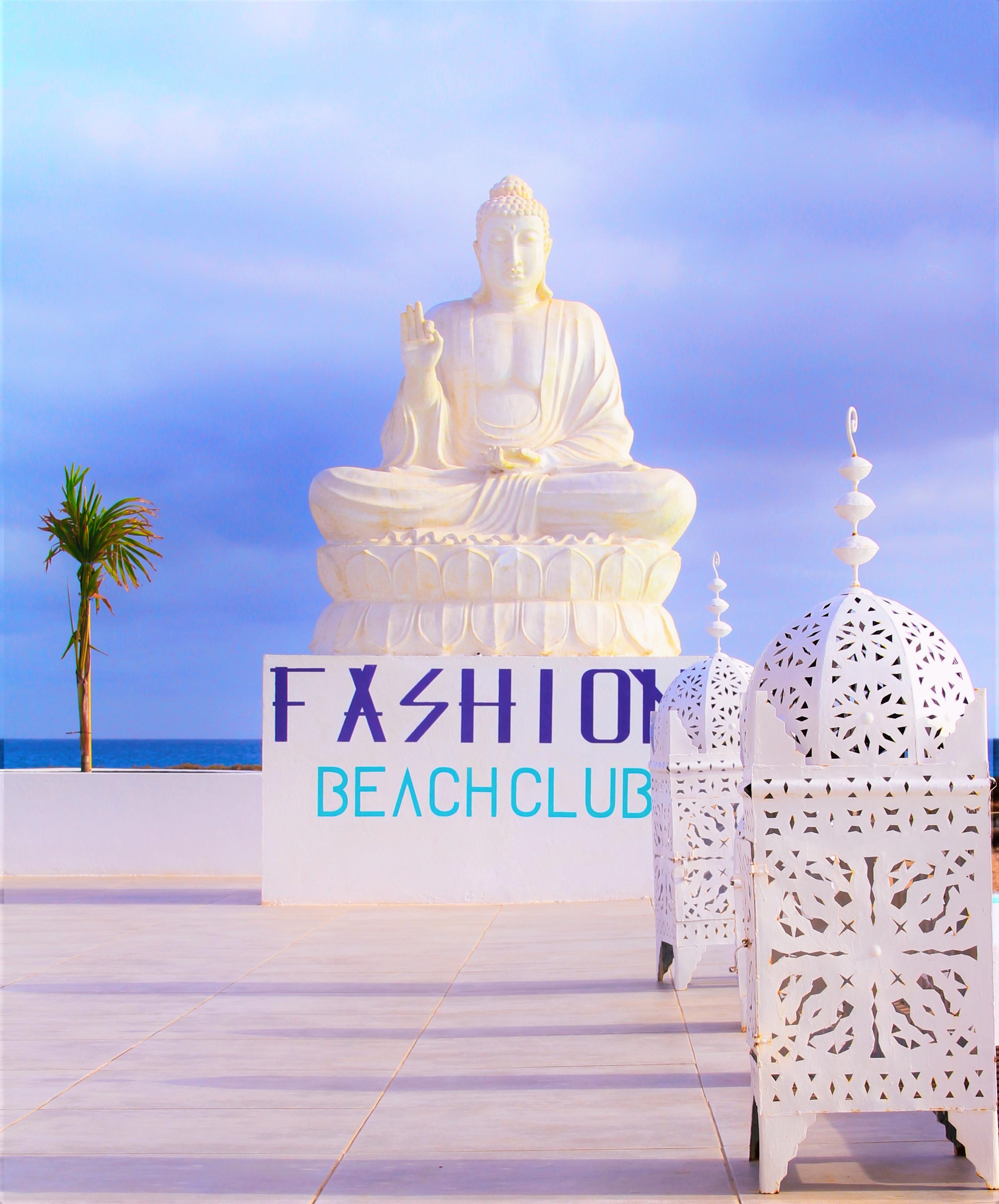 Hotel Livvo Budha Beach Santa Maria Bagian luar foto