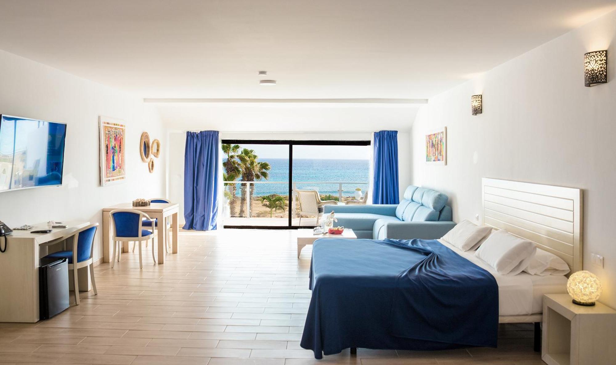 Hotel Livvo Budha Beach Santa Maria Bagian luar foto
