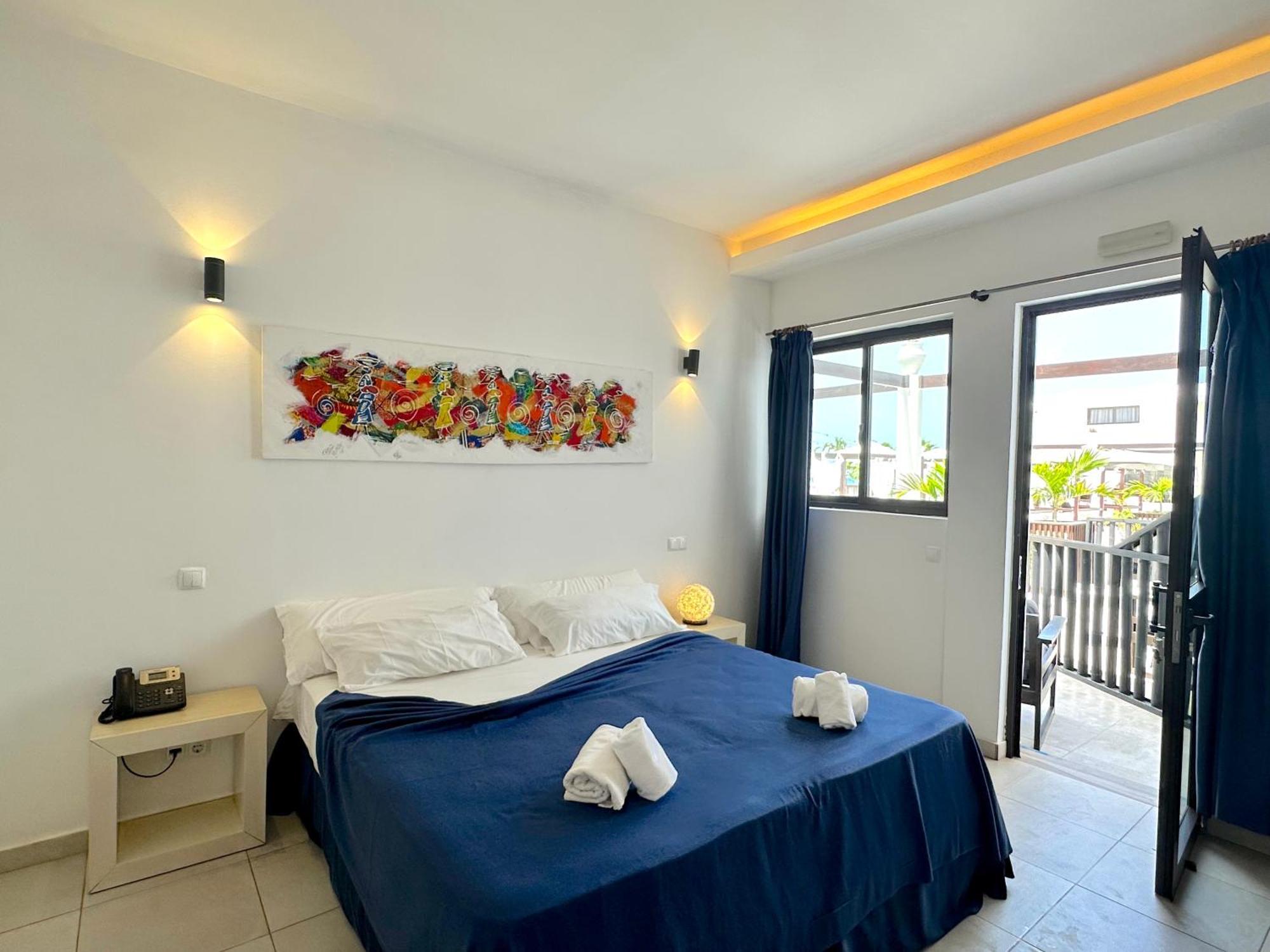 Hotel Livvo Budha Beach Santa Maria Bagian luar foto