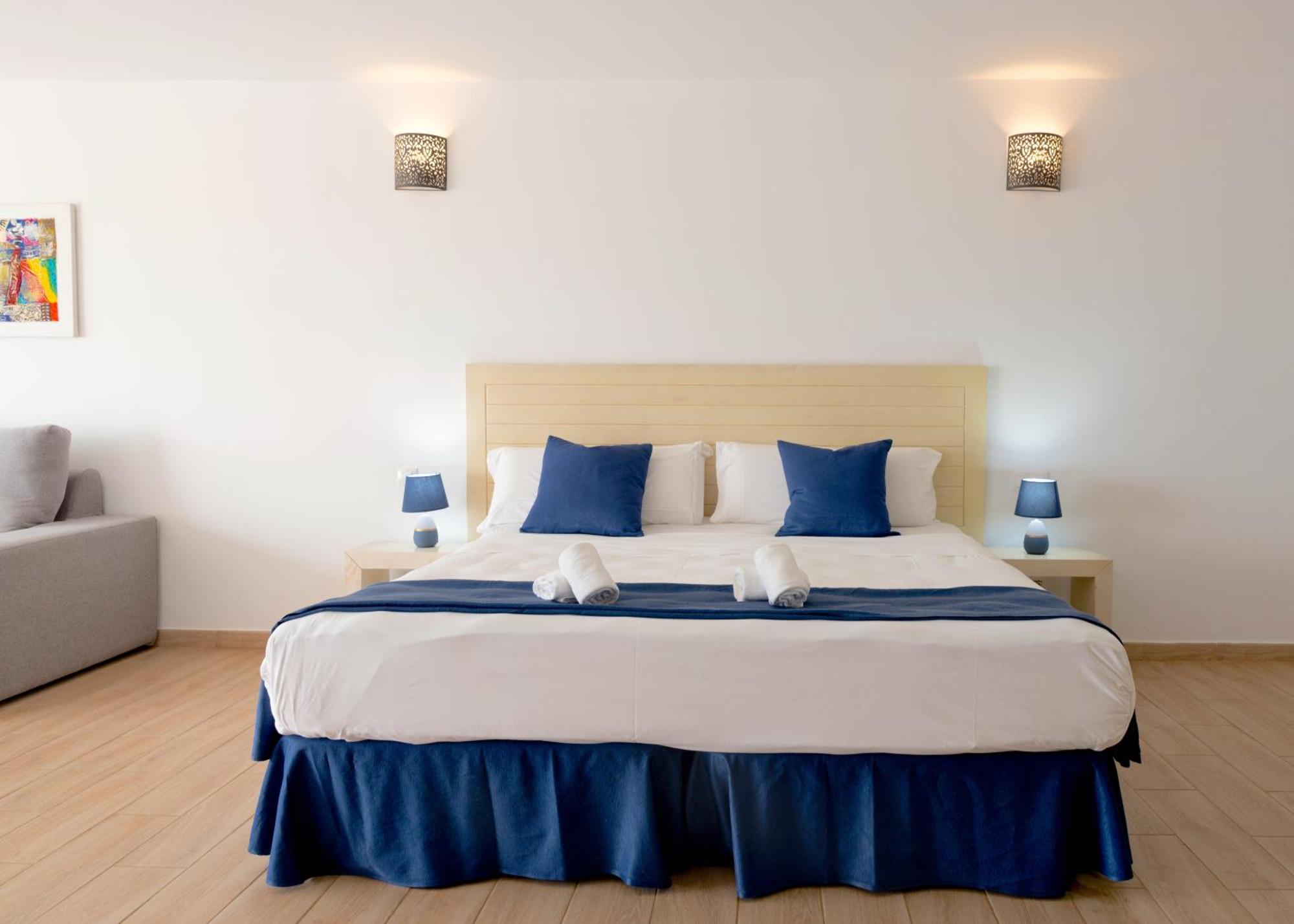 Hotel Livvo Budha Beach Santa Maria Bagian luar foto
