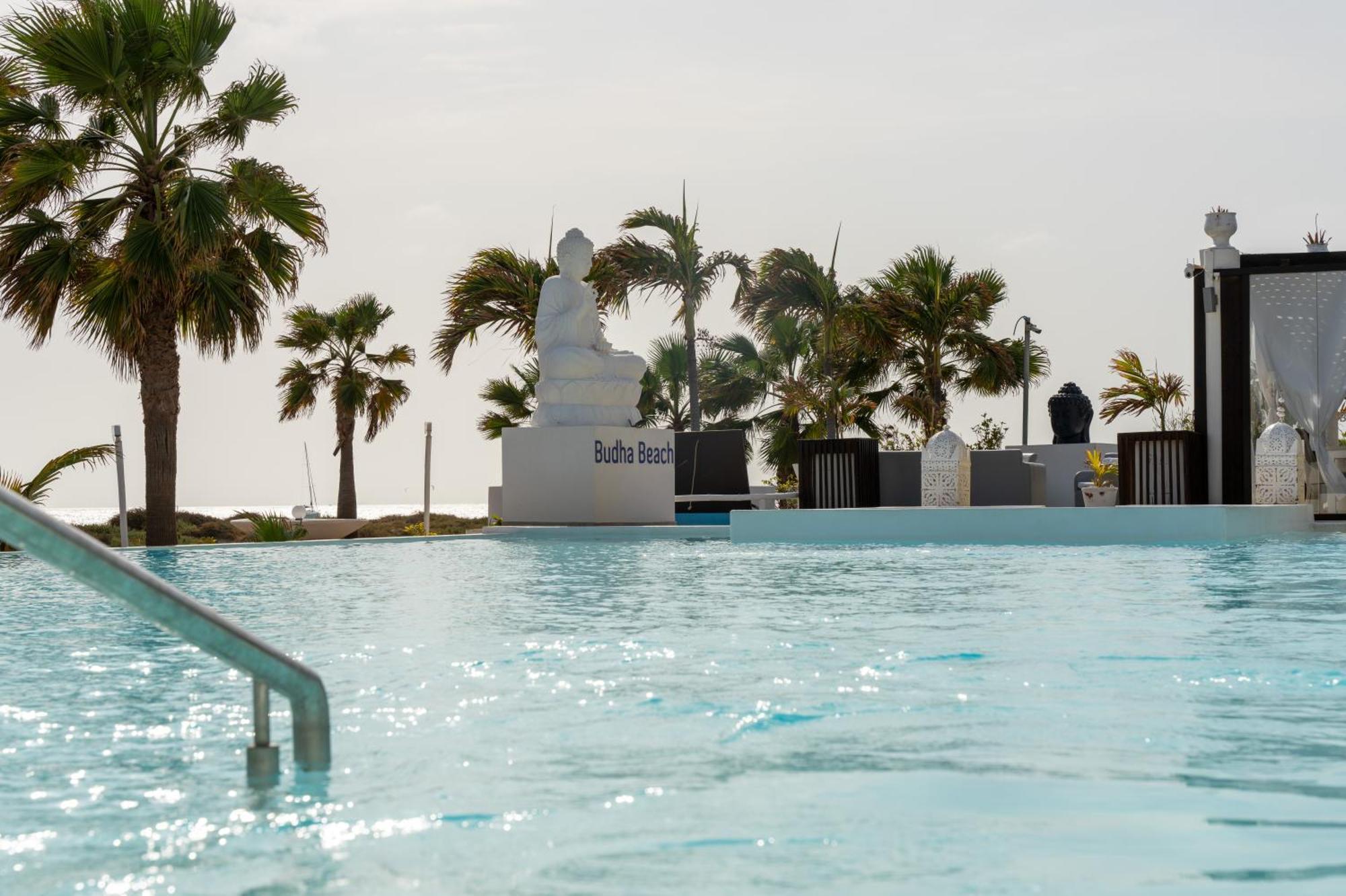 Hotel Livvo Budha Beach Santa Maria Bagian luar foto