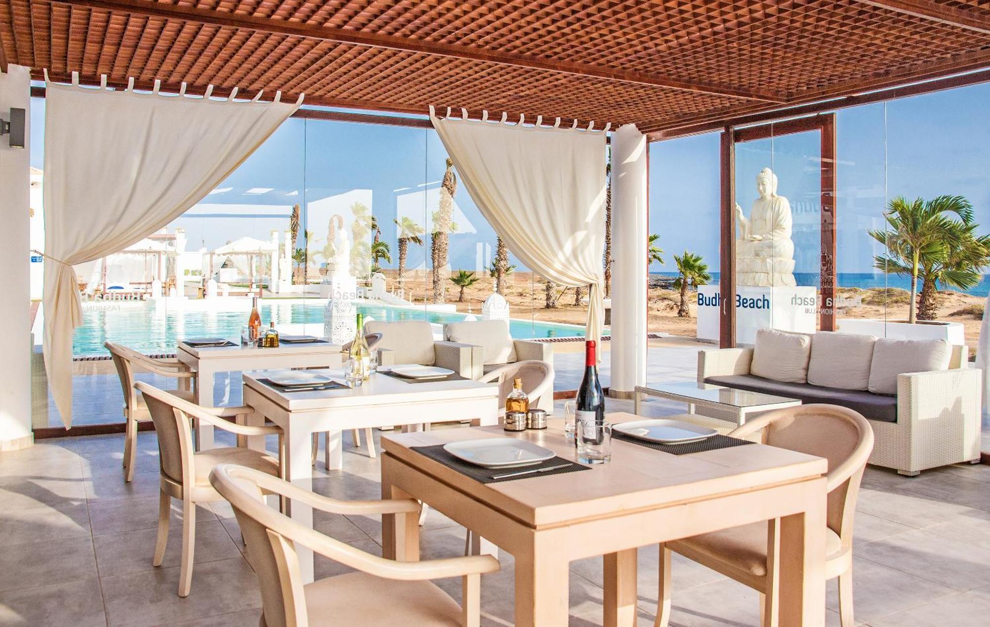 Hotel Livvo Budha Beach Santa Maria Bagian luar foto