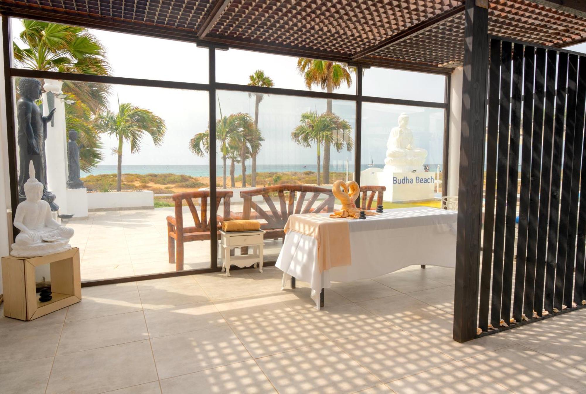 Hotel Livvo Budha Beach Santa Maria Bagian luar foto