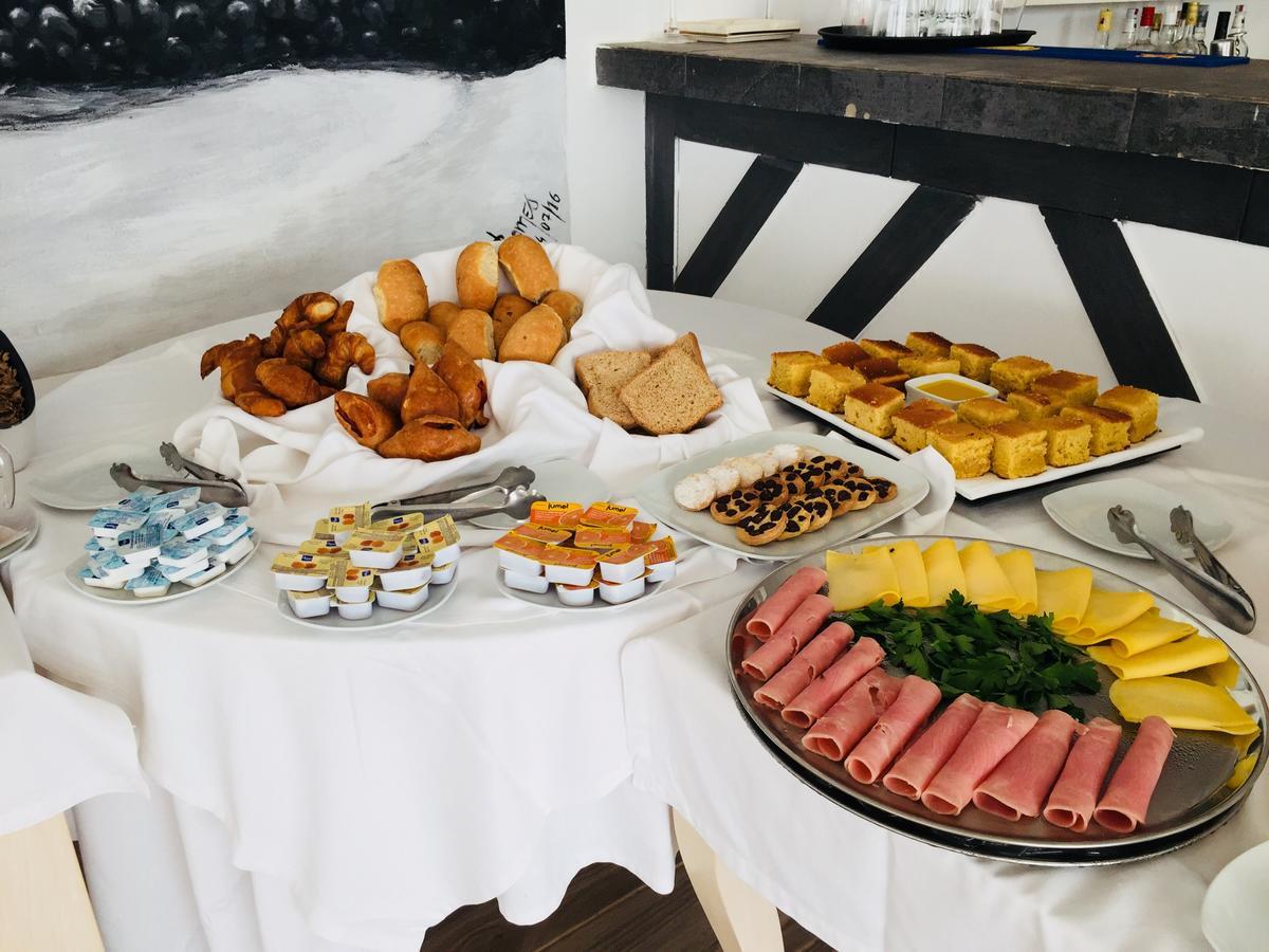 Hotel Livvo Budha Beach Santa Maria Bagian luar foto